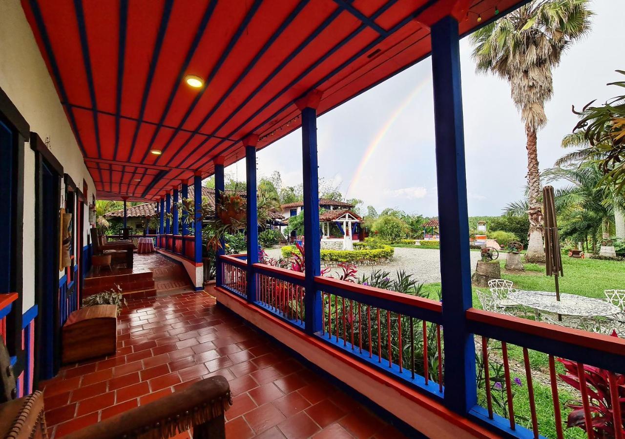 Hacienda Hotel El Percal プエブロ・タパオ エクステリア 写真