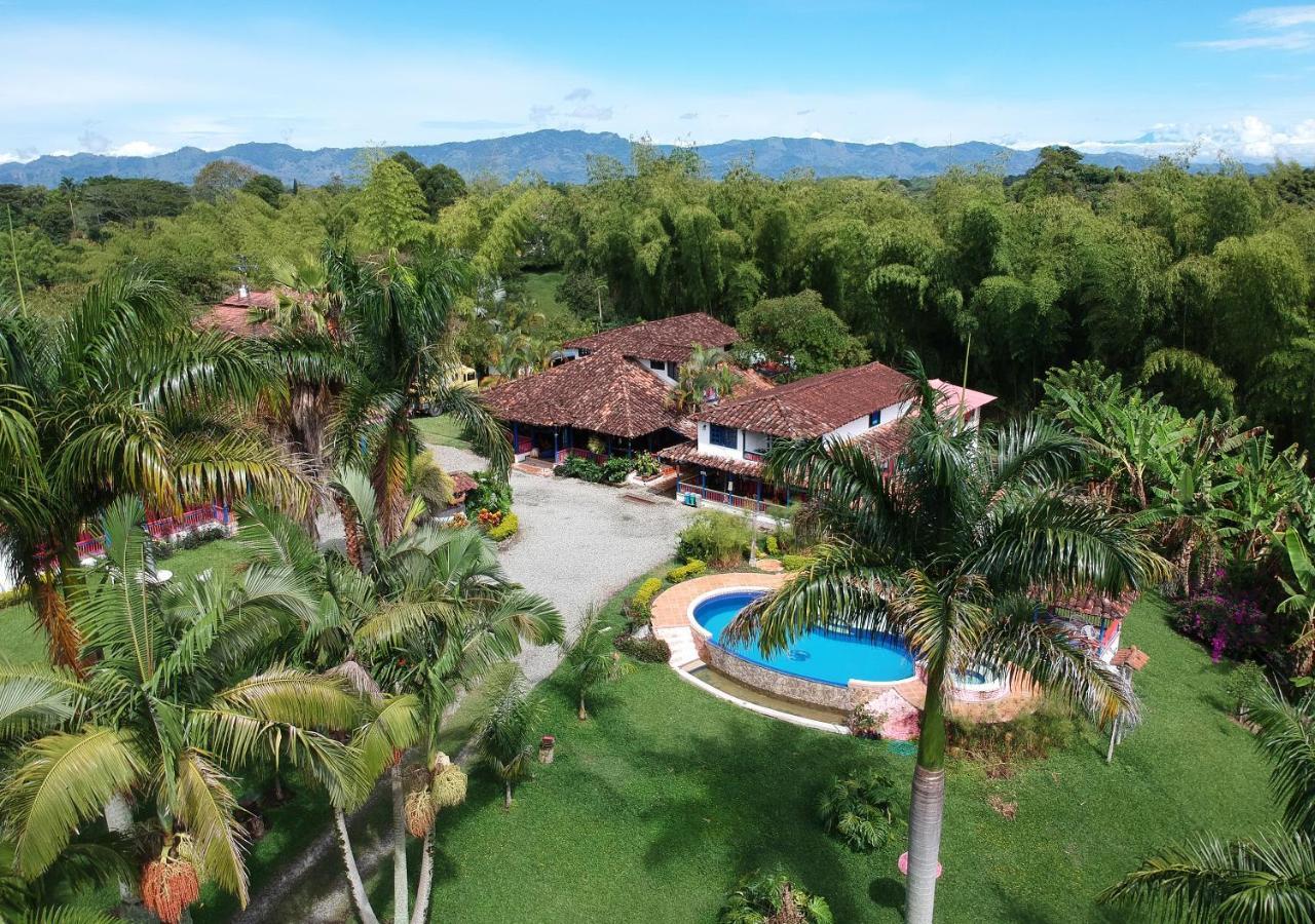 Hacienda Hotel El Percal プエブロ・タパオ エクステリア 写真